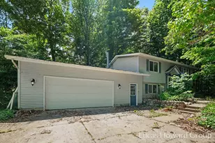 8750 Narnia Trail NE, Rockford, MI 49341 - Photo 27