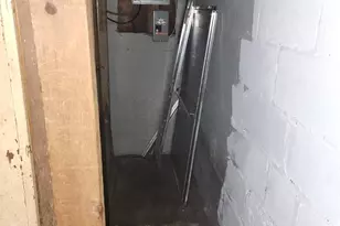 213 E High St, Jackson, MI 49203 - Photo 29