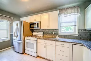 6027 Kim Ave, Allen Park, MI 48101 - Photo 5