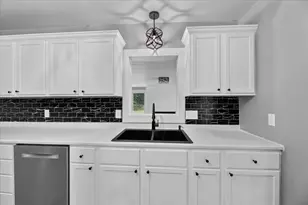 24 Bynum Dr, Battle Creek, MI 49017 - Photo 15