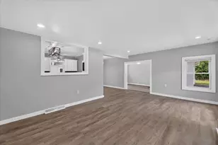 24 Bynum Dr, Battle Creek, MI 49017 - Photo 7