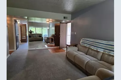 33027 Fargo Street, Livonia, MI 48152 - Photo 3