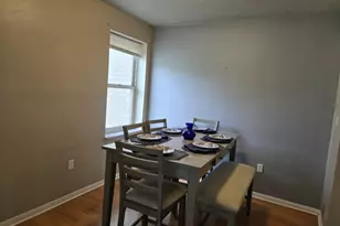 33027 Fargo St, Livonia, MI 48152 - Photo 9
