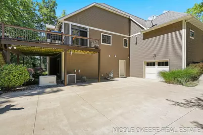 566 Stonehenge Drive SW, Grandville, MI 49418 - Photo 69