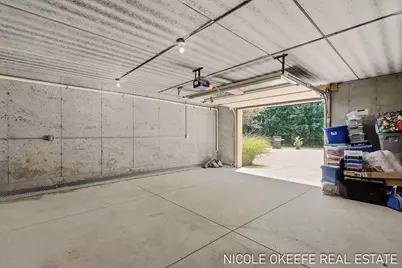 566 Stonehenge Drive SW, Grandville, MI 49418 - Photo 61