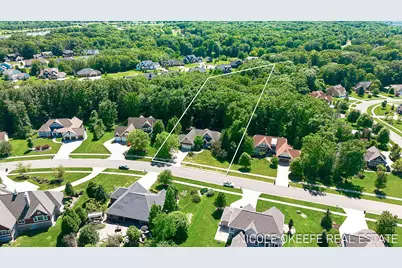 566 Stonehenge Drive SW, Grandville, MI 49418 - Photo 3