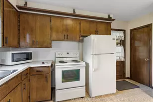 300 W 27th St, Holland, MI 49423 - Photo 7