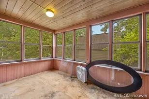 1559 Forrest Ave NE, Grand Rapids, MI 49505 - Photo 17
