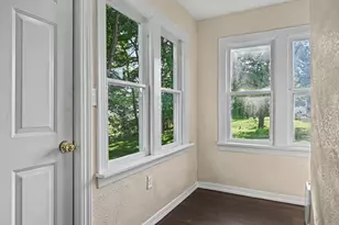68 W Baldwin Ave W, Battle Creek, MI 49037 - Photo 5