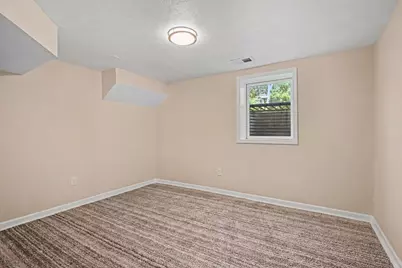 68 W Baldwin Avenue W, Battle Creek, MI 49037 - Photo 13