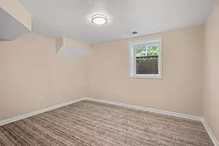 68 W Baldwin Ave W, Battle Creek, MI 49037 - Photo 13