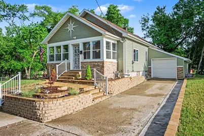 68 W Baldwin Avenue W, Battle Creek, MI 49037 - Photo 1