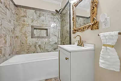 68 W Baldwin Avenue W, Battle Creek, MI 49037 - Photo 15