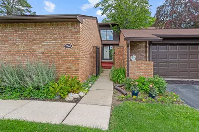 2260 Bordeaux Street, West Bloomfield, MI 48323 - Photo 3