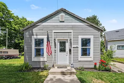 307 E Telegraph Street, Dowagiac, MI 49047 - Photo 1