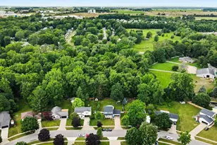 579 Venna Pl, Coopersville, MI 49404 - Photo 5