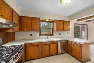 1365 Marwood Dr SE, Kentwood, MI 49508 - Photo 13