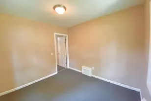 319 Holly St SW, Wyoming, MI 49548 - Photo 23