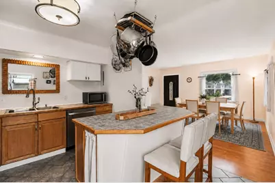 27623 Brettonwoods Street, Madison Heights, MI 48071 - Photo 5