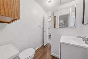726 Lakeview Dr, Portage, MI 49002 - Photo 19