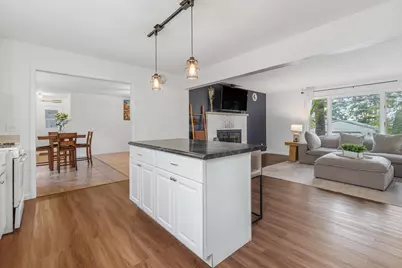 726 Lakeview Drive, Portage, MI 49002 - Photo 9