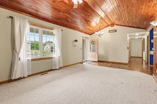 29390 Saddlebred Ln, Dowagiac, MI 49047 - Photo 7
