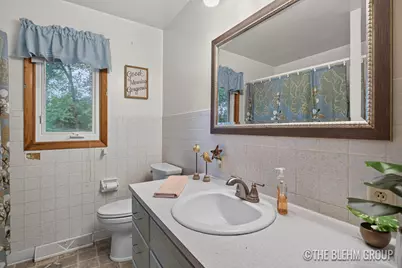 15121 Roberts Shore Drive, Constantine, MI 49042 - Photo 17