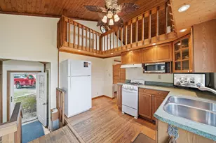 303 Cranberry Lake Rd, Jackson, MI 49201 - Photo 11