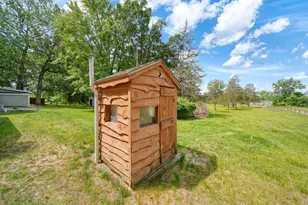 303 Cranberry Lake Rd, Jackson, MI 49201 - Photo 27