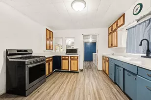 200 W Summit St, Muir, MI 48860 - Photo 5