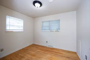 1031 N Maple Rd, Ann Arbor, MI 48103 - Photo 11