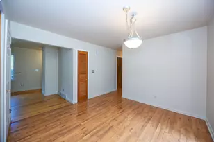 1031 N Maple Rd, Ann Arbor, MI 48103 - Photo 5