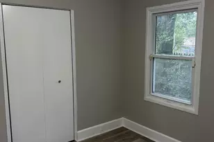 216 Ardmoor Dr, Battle Creek, MI 49037 - Photo 13