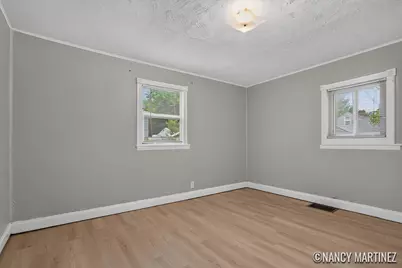 853 California Street NW, Grand Rapids, MI 49504 - Photo 9