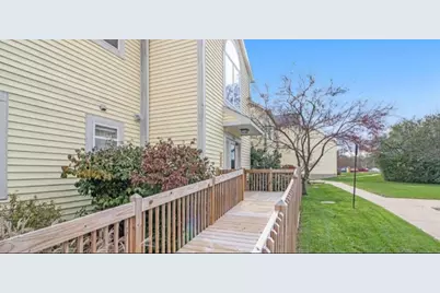 2233 S Huron Parkway #2, Ann Arbor, MI 48104 - Photo 17