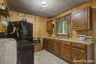 3542 Holiday Dr, Greenville, MI 48838 - Photo 13