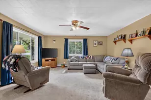 303 W Walnut St, Stanton, MI 48888 - Photo 11