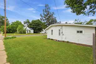 137 Holly St SW, Grand Rapids, MI 49548 - Photo 27