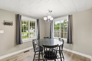 137 Holly St SW, Grand Rapids, MI 49548 - Photo 9