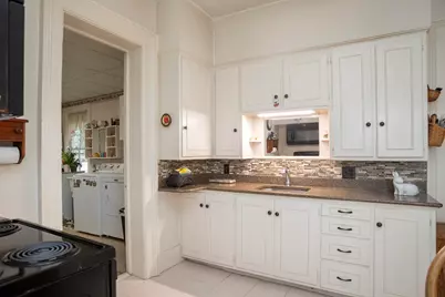 112 E Maple Street, Vicksburg, MI 49097 - Photo 11