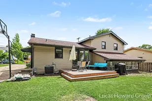 1819 Menominee Dr SE, Grand Rapids, MI 49506 - Photo 33