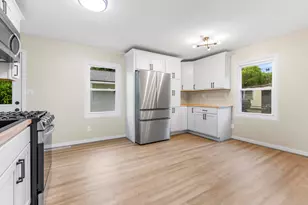 158 Saratoga Ave, Battle Creek, MI 49037 - Photo 5