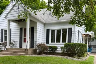 614 Fairview Ave, Kalamazoo, MI 49008 - Photo 1