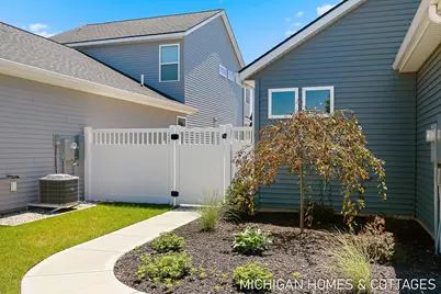 14215 Clubside Lane, Holland, MI 49424 - Photo 17