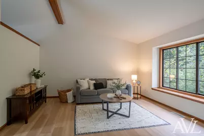 1344 Gladstone Drive SE, Grand Rapids, MI 49506 - Photo 3