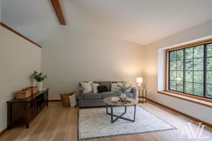 1344 Gladstone Dr SE, Grand Rapids, MI 49506 - Photo 3