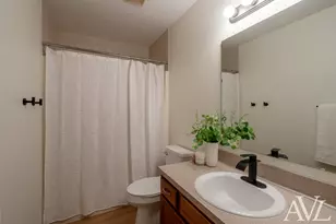 1344 Gladstone Dr SE, Grand Rapids, MI 49506 - Photo 17
