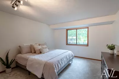 1344 Gladstone Drive SE, Grand Rapids, MI 49506 - Photo 13
