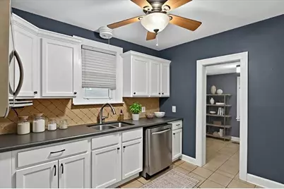 217 E Maryland Avenue, Royal Oak, MI 48067 - Photo 11