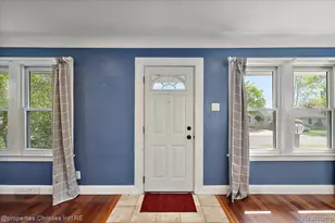 30475 Brentwood St, Southfield, MI 48076 - Photo 3